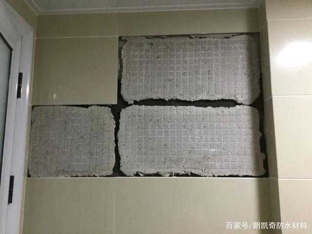 墙砖起拱翘起怎么处理(厨房墙壁瓷砖鼓起来怎么维修) 墙砖起拱翘起怎么处理(厨房墙壁瓷砖鼓起来怎么维修)