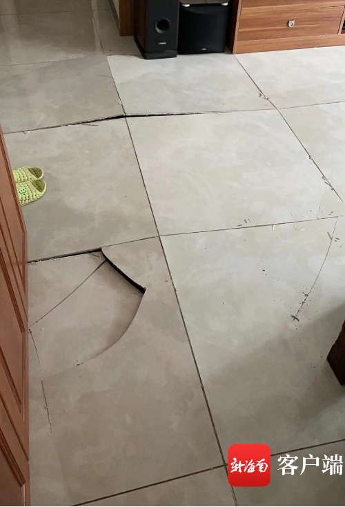 墙砖开裂是什么原因造成的视频(墙砖开裂是什么原因造成的视频讲解)