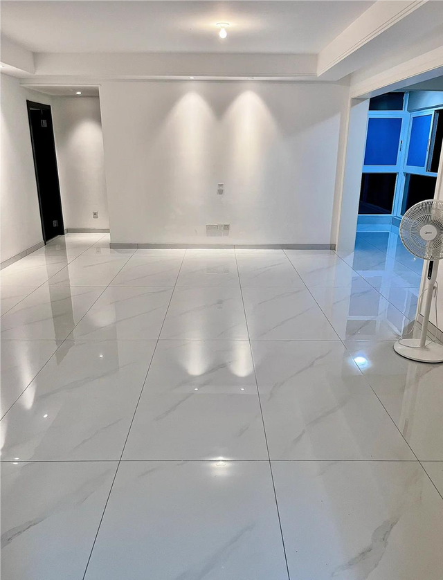 瓷砖越坚硬越好吗(瓷砖硬度高高会很脆吗?)