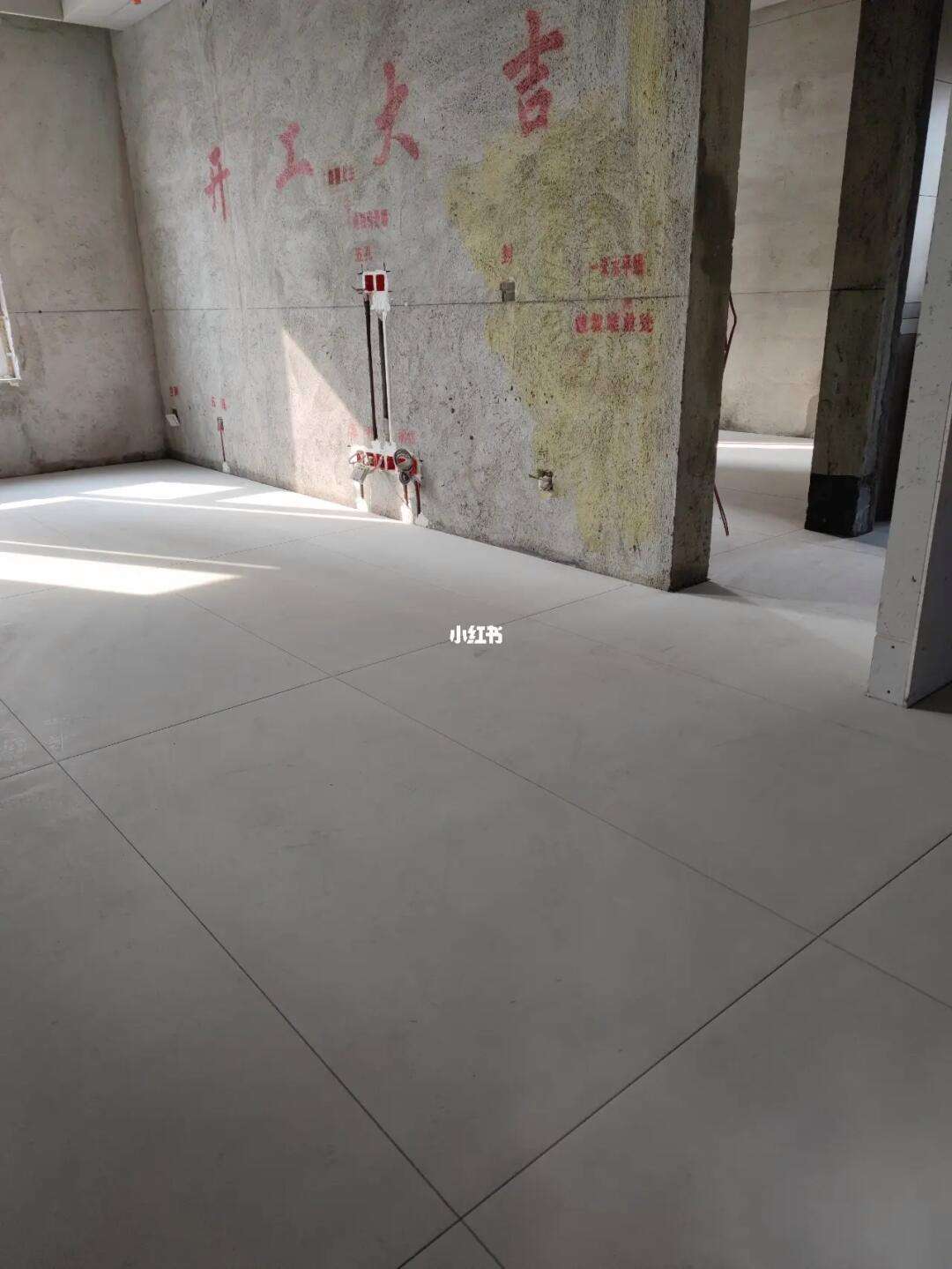 墙面瓷砖翘起来了,但是压不回去怎么办(墙面瓷砖翘起来了,但是压不回去怎么办视频) 墙面瓷砖翘起来了,但是压不回去怎么办(墙面瓷砖翘起来了,但是压不回去怎么办视频)