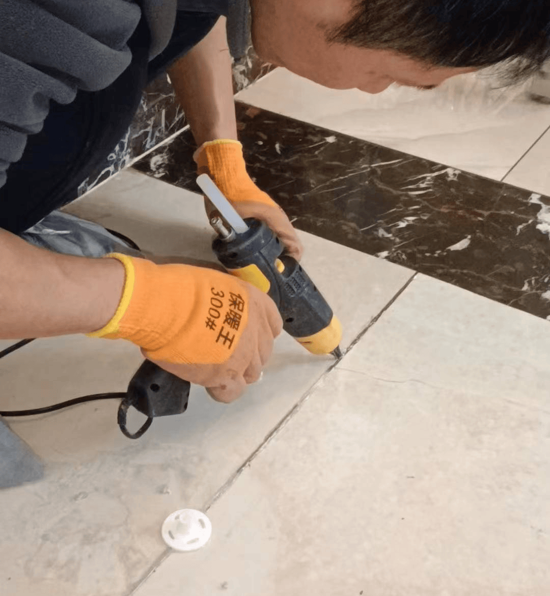 地板砖翘起来了怎么修复热胀冷缩(地板砖翘起来了怎么修复热胀冷缩问题) 地板砖翘起来了怎么修复热胀冷缩(地板砖翘起来了怎么修复热胀冷缩问题)