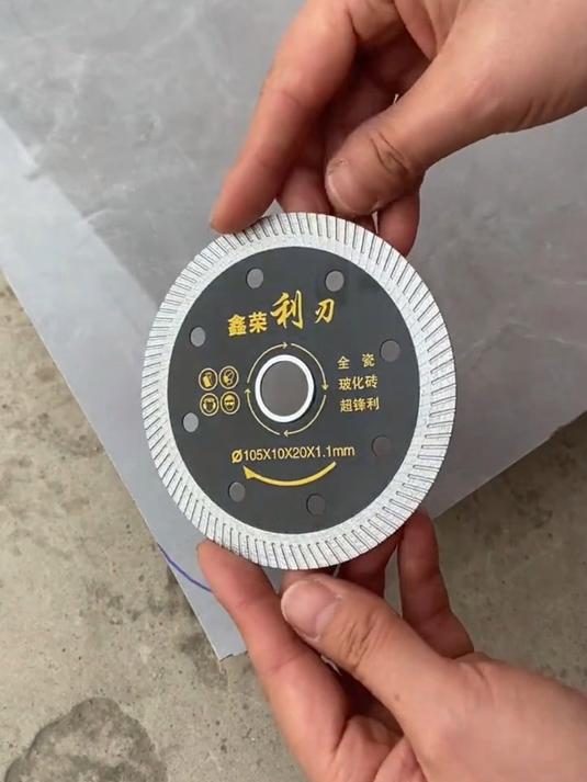 瓷砖切割费用五六千(瓷砖切割费用五六千合理吗)